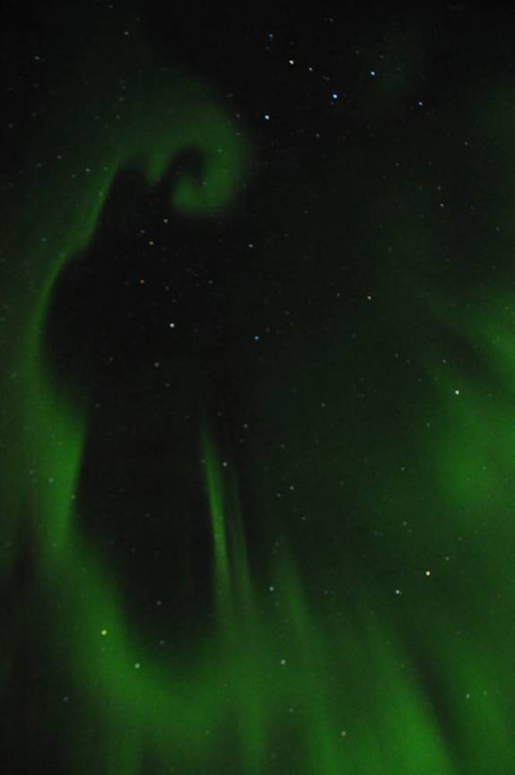 A Aurora Boreal faz desenhos nos céus de Healey, perto do Denali National Park, no Alaska